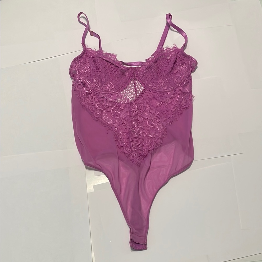 Elegant Lace Bodysuit in Pink